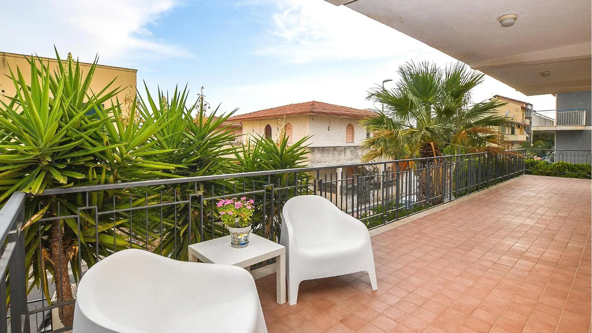 Beautiful Apartment In Marina Di Modica Italy